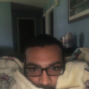 Meet your Posher, Eli